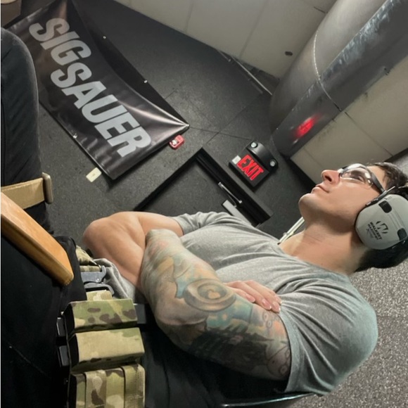 My name is Adam. - Picture 2 of 8